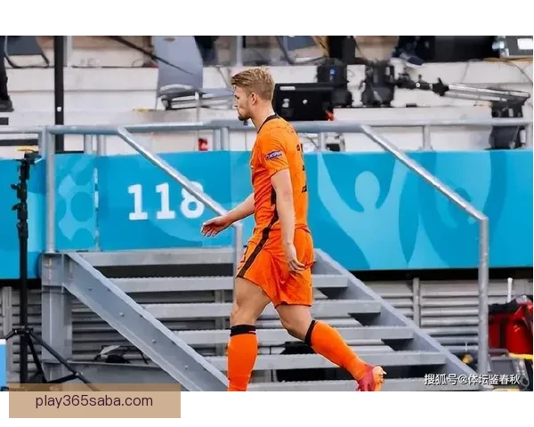 曼联贝尔单独训练暂无复出时间 德里赫特赛季报销或成定局